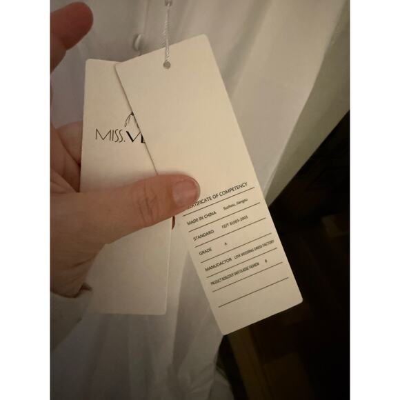 Simple Bridal Wedding Gown/Dress NWT - Picture 4 of 8